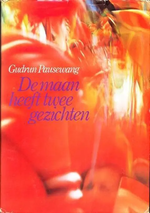 Omslag van De maan heeft twee gezichten