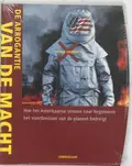 Omslag van De arrogantie van de macht