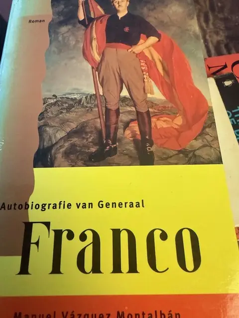Omslag van Autobiografie van generaal Franco