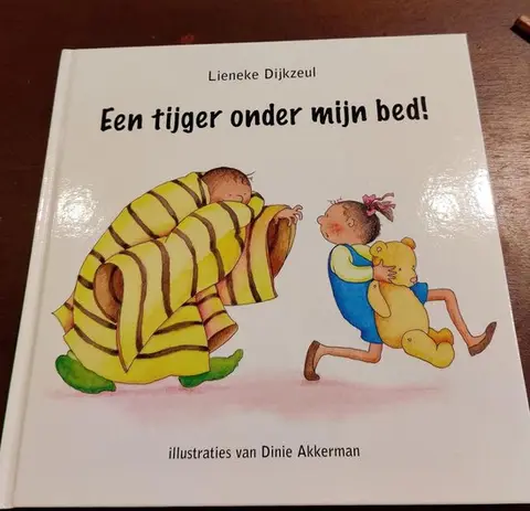 Omslag van Een tijger onder mijn bed!